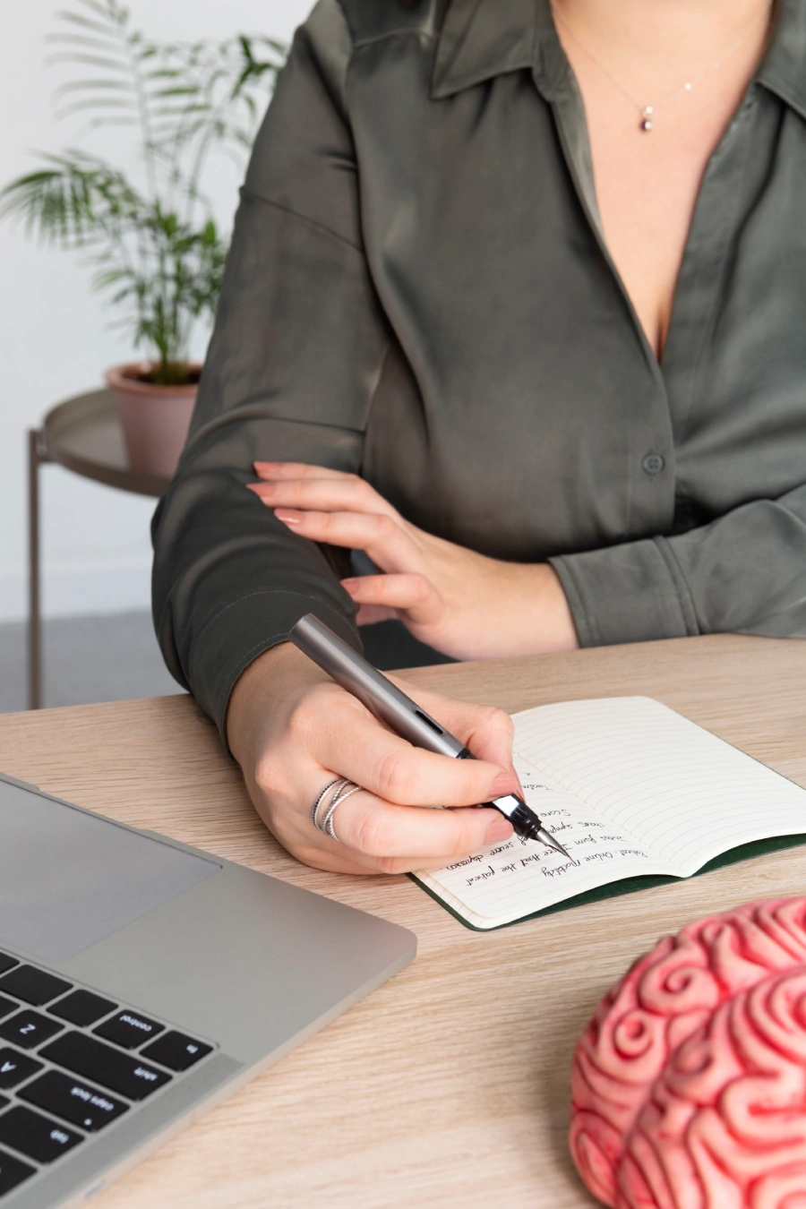 person conducting online psychologist therapy.webp